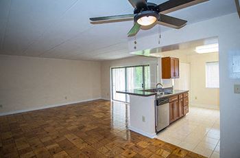 Ashley Apartments Eat-in Kitchen